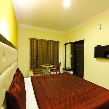 Oyo 7987 Hotel Carnation Ooty Kültér fotó