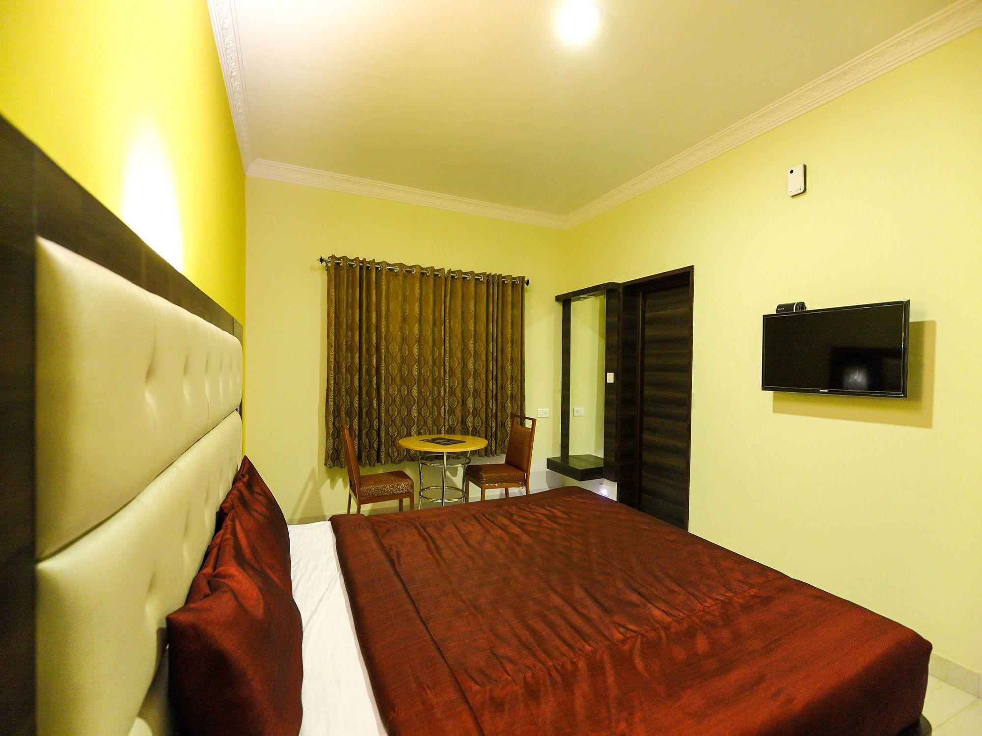 Oyo 7987 Hotel Carnation Ooty Kültér fotó